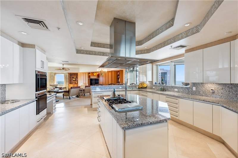 4 bedroom Condominium at 8477 Bay Colony Dr Ph17, Windsor At Bay Colony, Naples — photo 5