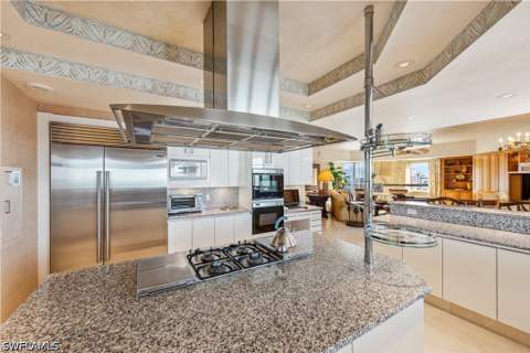 8477 Bay Colony Dr Ph17, Naples FL - photo 6 of 41