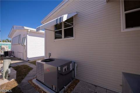 181 Caravan Cir, North Fort Myers FL - photo 21 of 37