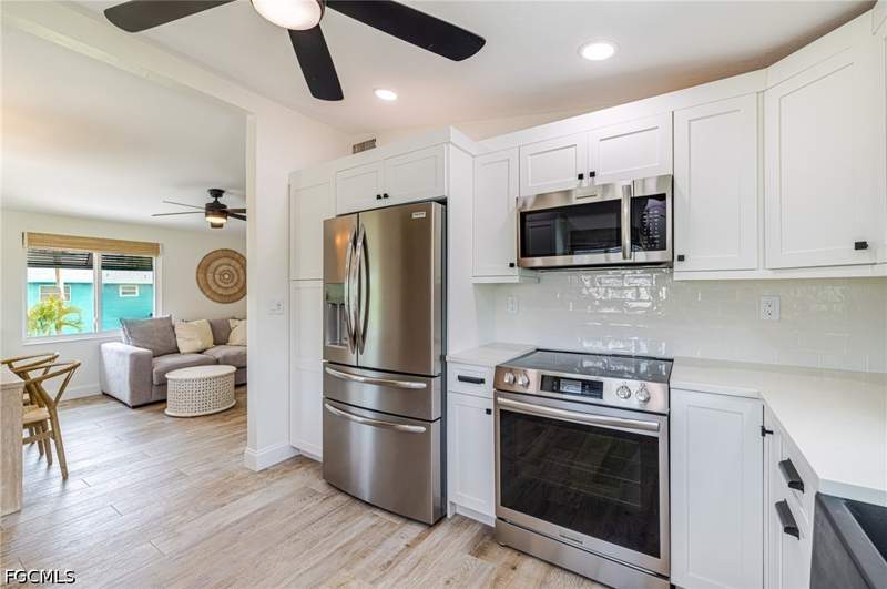 2 bedroom SingleFamilyResidence at 139 Coconut Dr, Gulf View Plaza, Fort Myers Beach — photo 3