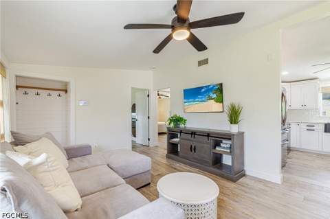 139 Coconut Dr, Fort Myers Beach FL - photo 7 of 28