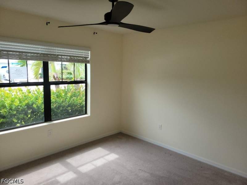 4 bedroom SingleFamilyResidence at 10843 Marlberry Way, Enclaves At Eagle Landing, North Fort Myers — photo 5