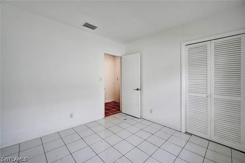 3 bedroom SingleFamilyResidence at 626 Rudder Rd, Moorings, Naples — photo 4