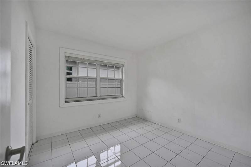 3 bedroom SingleFamilyResidence at 626 Rudder Rd, Moorings, Naples — photo 5
