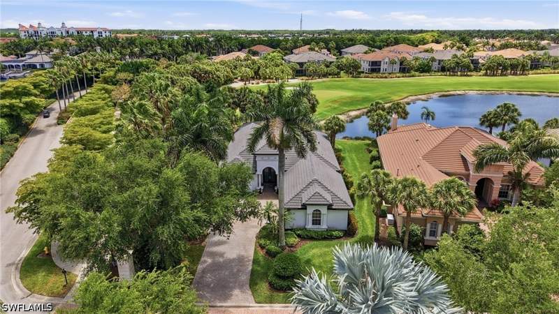 4 bedroom SingleFamilyResidence at 10500 Via Balestri Dr, Siena, Fort Myers — photo 2