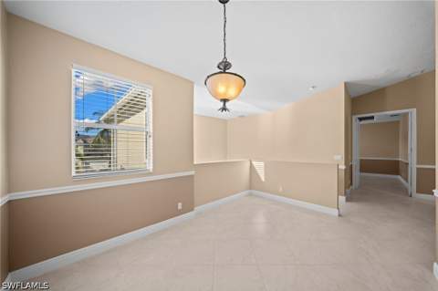 1405 Mariposa Cir 11202, Naples FL - photo 11 of 45