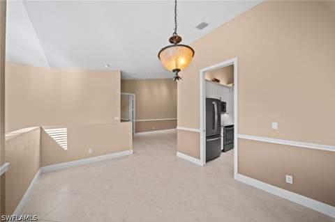 1405 Mariposa Cir 11202, Naples FL - photo 12 of 45