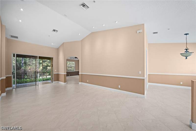 3 bedroom Condominium at 1405 Mariposa Cir 11202, Mariposa, Naples — photo 5