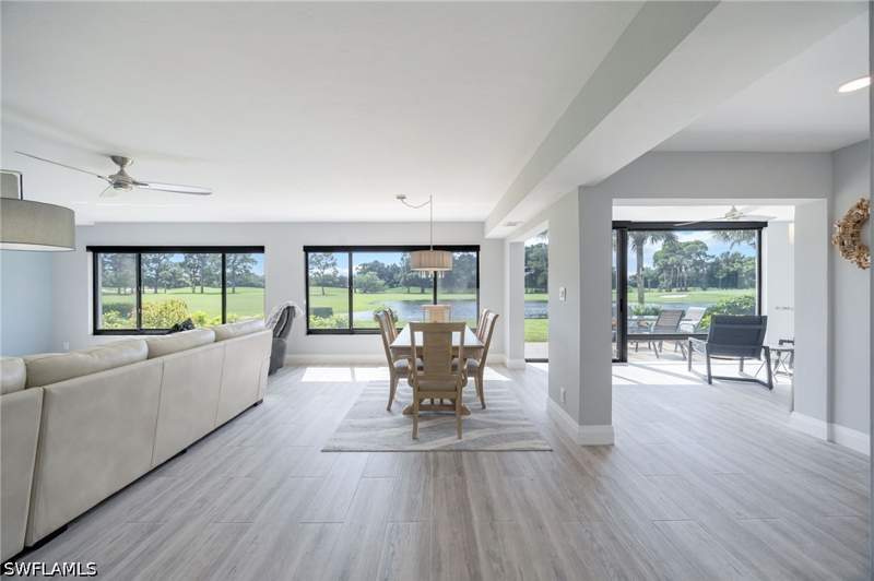 2 bedroom Condominium at 813 Wildwood Ln, Bears Paw, Naples — photo 5
