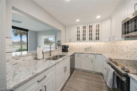 813 Wildwood Ln, Naples FL - photo 8 of 36