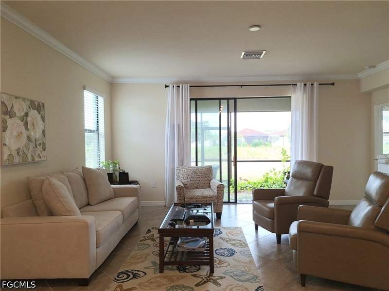 3 bedroom SingleFamilyResidence at 1641 Marton Ct, Artesia, Naples — photo 5