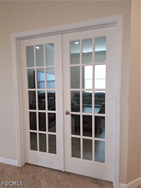 1641 Marton Ct, Naples FL - photo 7 of 15