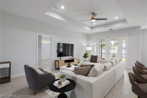 4575 Catalina Ln, Bonita Springs FL - photo 7 of 42