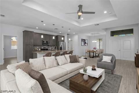 4575 Catalina Ln, Bonita Springs FL - photo 8 of 42