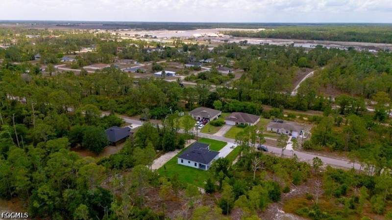 3 bedroom SingleFamilyResidence at 719 Almelia St E, Lehigh Acres, Lehigh Acres — photo 5