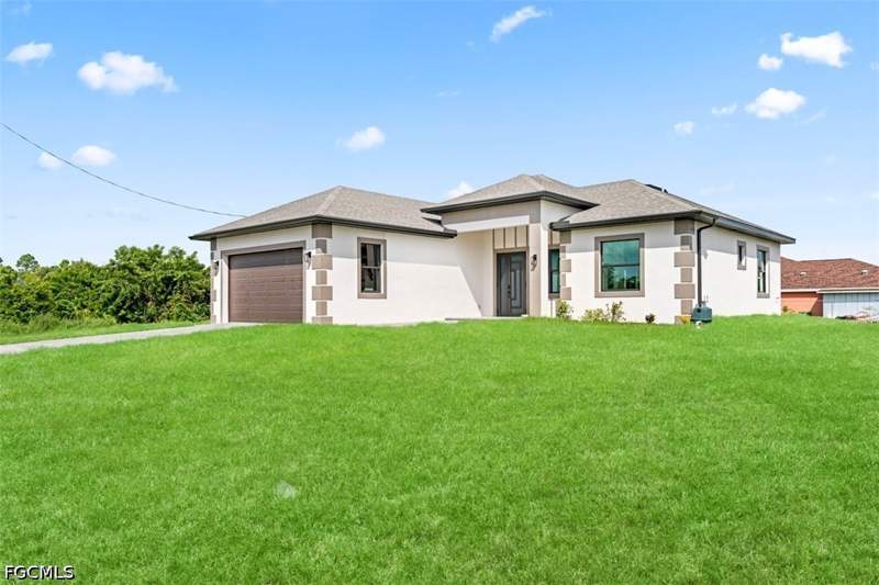3 bedroom SingleFamilyResidence at 3408 18th St SW, Lehigh Acres, Lehigh Acres — photo 3