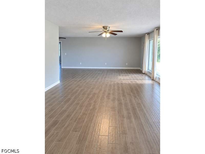 3 bedroom SingleFamilyResidence at 1718 NE 7th St, Cape Coral, Cape Coral — photo 3