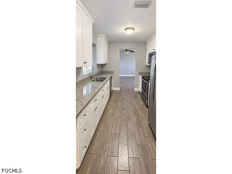3 bedroom SingleFamilyResidence at 1718 NE 7th St, Cape Coral, Cape Coral — photo 4