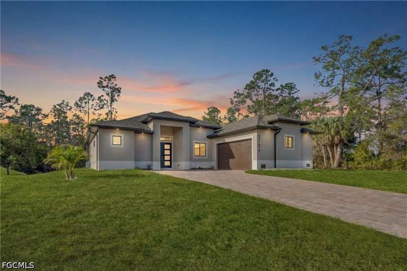 3 bedroom SingleFamilyResidence at 2704 E 15th St, Lehigh Acres, Lehigh Acres — photo 1