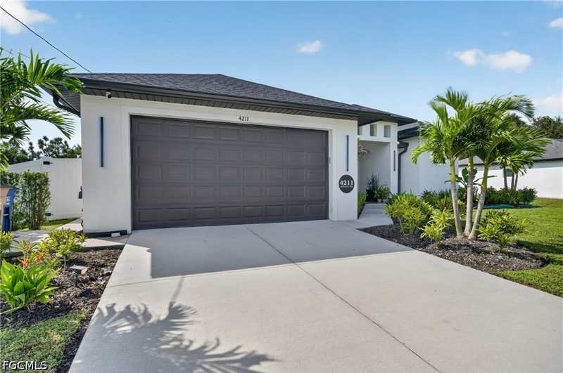 4 bedroom SingleFamilyResidence at 4211 10th St SW, Lehigh Acres, Lehigh Acres — photo 1