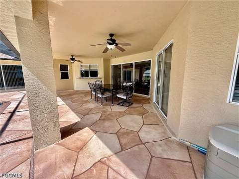 738 Milwaukee Blvd, Lehigh Acres FL - photo 11 of 45