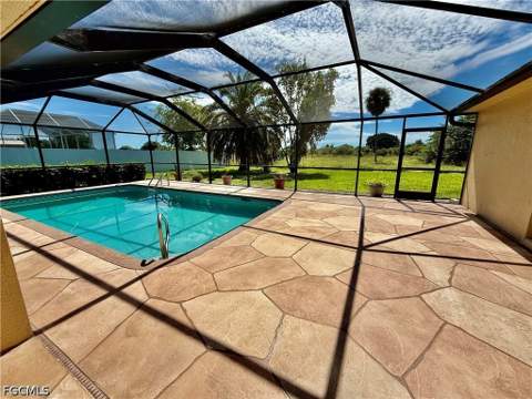 738 Milwaukee Blvd, Lehigh Acres FL - photo 9 of 45