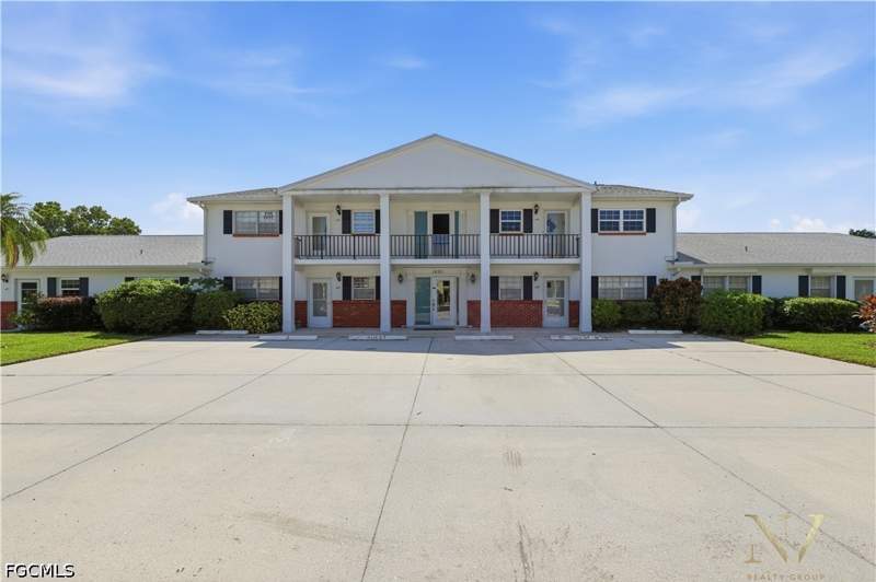 2 bedroom Condominium at 1490 Memoli Ln A6, Cypress Lakes Manor North, Fort Myers — photo 2