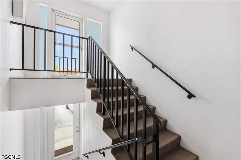 2 bedroom Condominium at 1490 Memoli Ln A6, Cypress Lakes Manor North, Fort Myers — photo 3