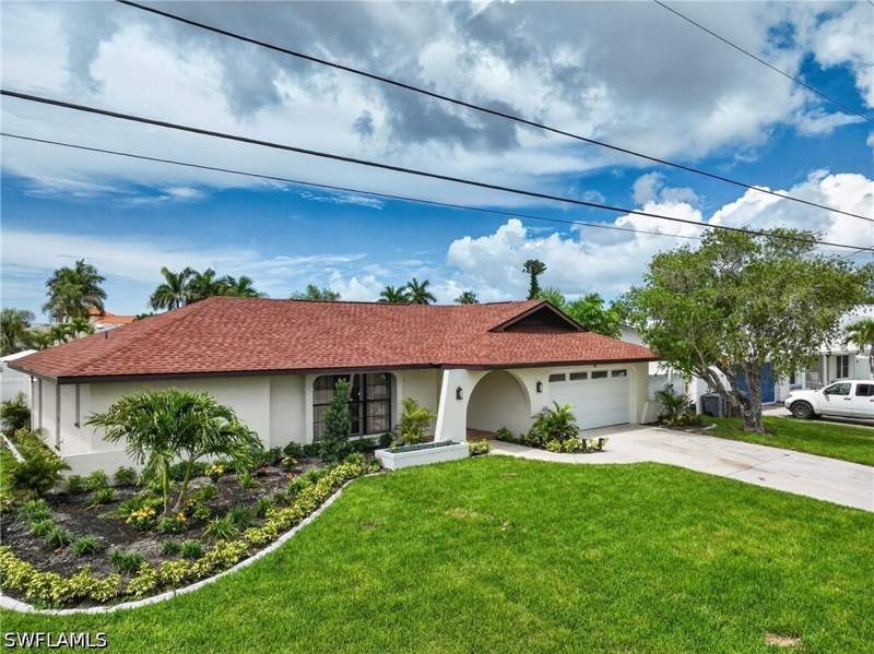 3 bedroom SingleFamilyResidence at 612 SW 51st Ter, Cape Coral, Cape Coral — photo 2