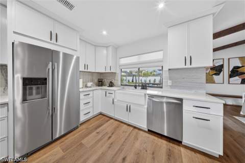 612 SW 51st Ter, Cape Coral FL - photo 8 of 48
