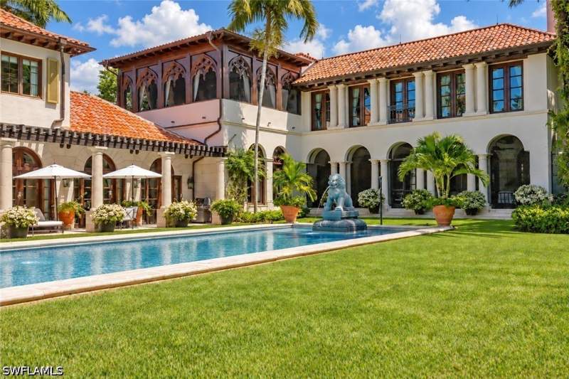 5 bedroom SingleFamilyResidence at 3200 Green Dolphin Ln, Port Royal, Naples — photo 3