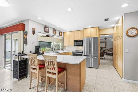 15889 Shadow Run Ct, Fort Myers FL - photo 10 of 28