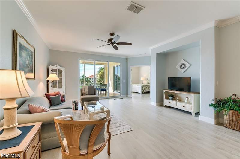2 bedroom Condominium at 20011 Sanibel View Cir 203, Sanibel View Condo, Fort Myers — photo 2