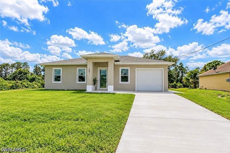 3 bedroom SingleFamilyResidence at 501 Willowbrook Dr, Greenbriar, Lehigh Acres — photo 2