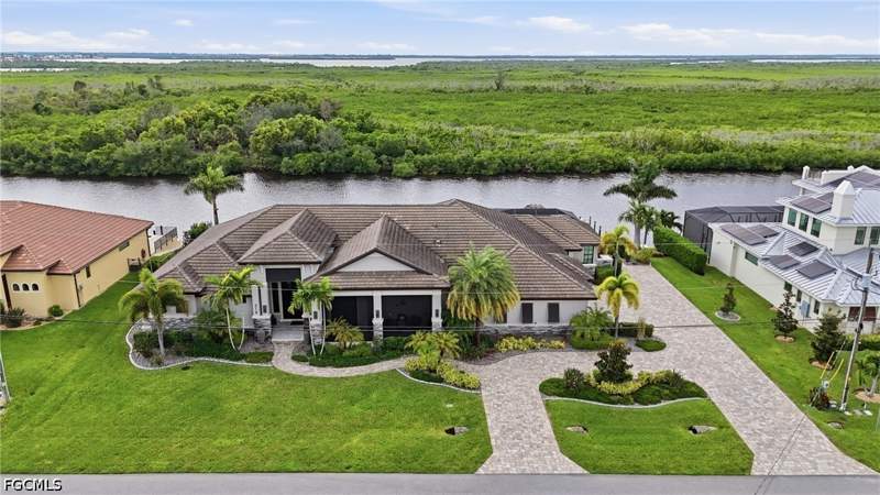 5 bedroom SingleFamilyResidence at 218 Old Burnt Store Rd S, Cape Coral, Cape Coral — photo 3