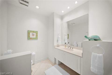 4811 Island Pond Ct 801, Bonita Springs FL - photo 21 of 48