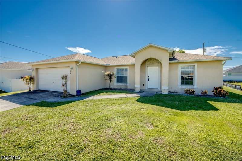 3 bedroom SingleFamilyResidence at 516 NW 26th Ter, Cape Coral, Cape Coral — photo 1