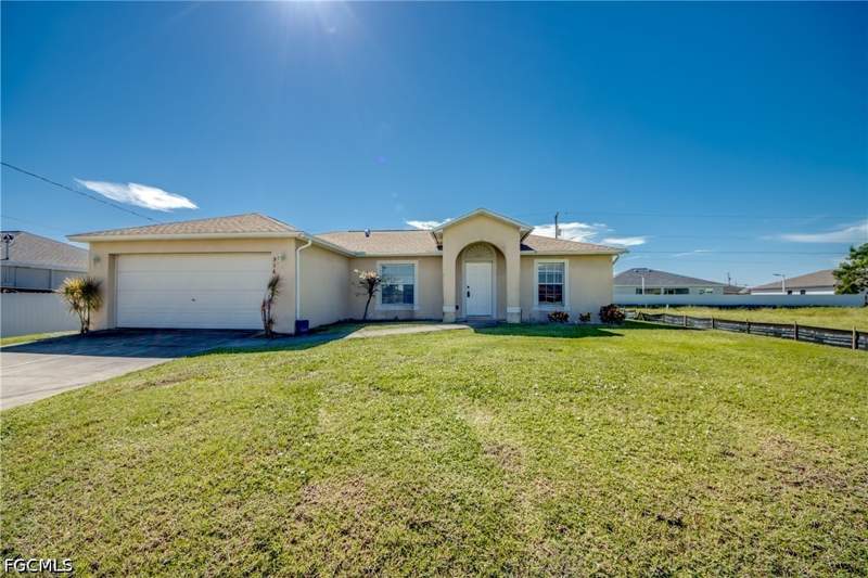 3 bedroom SingleFamilyResidence at 516 NW 26th Ter, Cape Coral, Cape Coral — photo 2