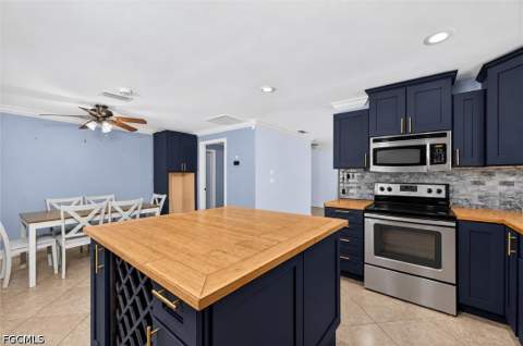726 SW 51st Ter, Cape Coral FL - photo 10 of 42
