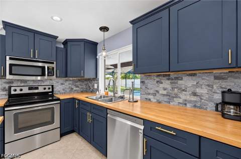 726 SW 51st Ter, Cape Coral FL - photo 9 of 42