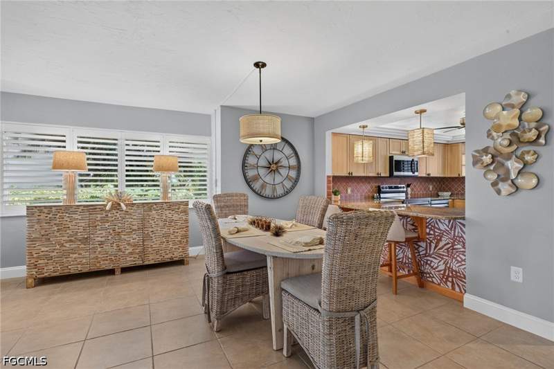 2 bedroom Condominium at 4387 Bowsprit Ct 1B, Windjammer Village At The Land, Fort Myers — photo 4