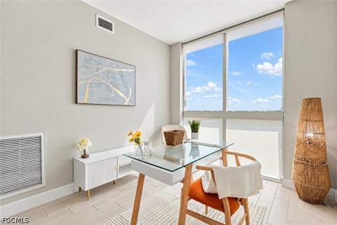3000 Oasis Grand Blvd 1401, Fort Myers FL - photo 21 of 46