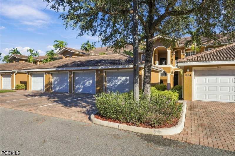 2 bedroom Condominium at 1064 Winding Pines Cir 105, Casa Di Fiori, Cape Coral — photo 1
