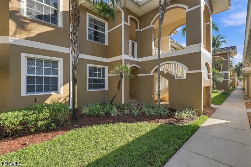 2 bedroom Condominium at 1064 Winding Pines Cir 105, Casa Di Fiori, Cape Coral — photo 4