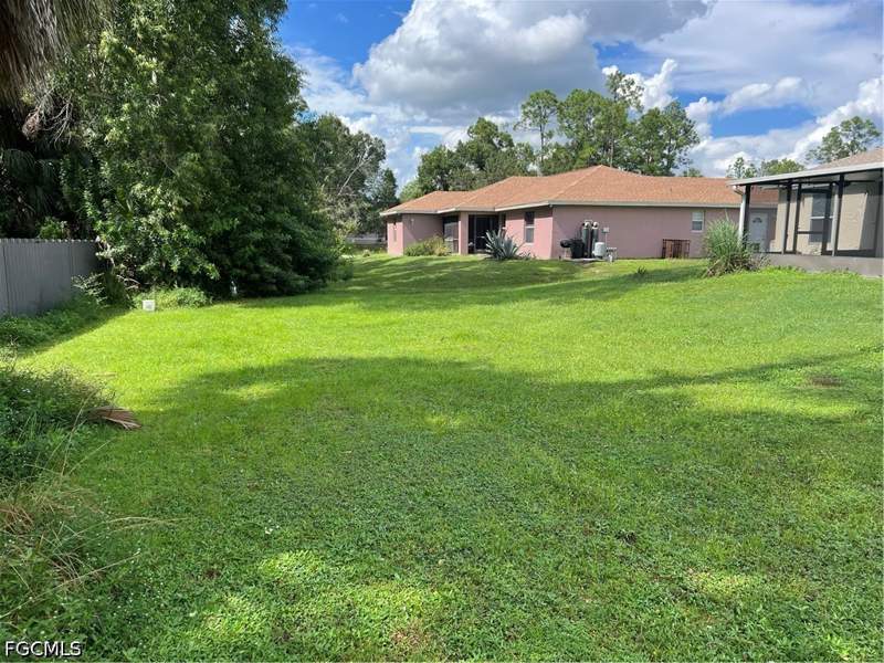 3 bedroom SingleFamilyResidence at 3003 Nadine Ln, Lehigh Acres, Lehigh Acres — photo 5