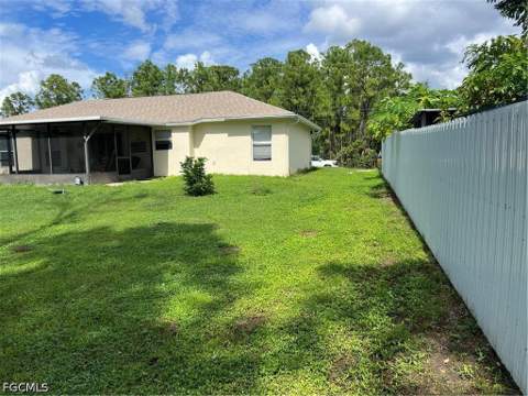 3003 Nadine Ln, Lehigh Acres FL - photo 6 of 18