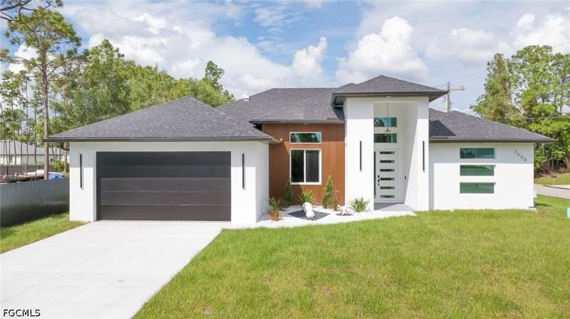 4 bedroom SingleFamilyResidence at 2500 16th St W, Lehigh Acres, Lehigh Acres — photo 1