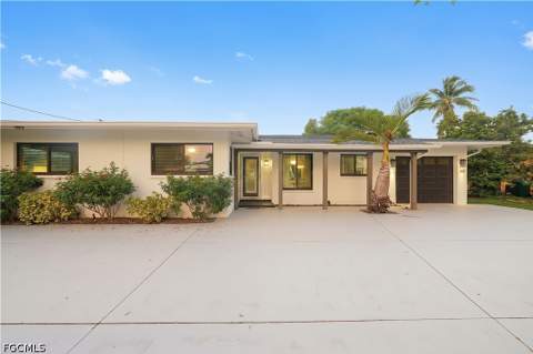 5329 Cocoa Ct, Cape Coral FL - photo 8 of 62