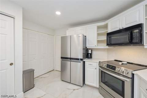 780 Waterford Dr 101, Naples FL - photo 7 of 24