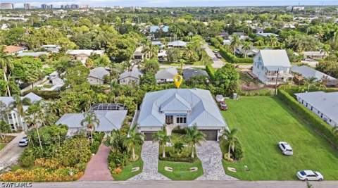 1159 Cypress Woods Dr, Naples FL - photo 8 of 50